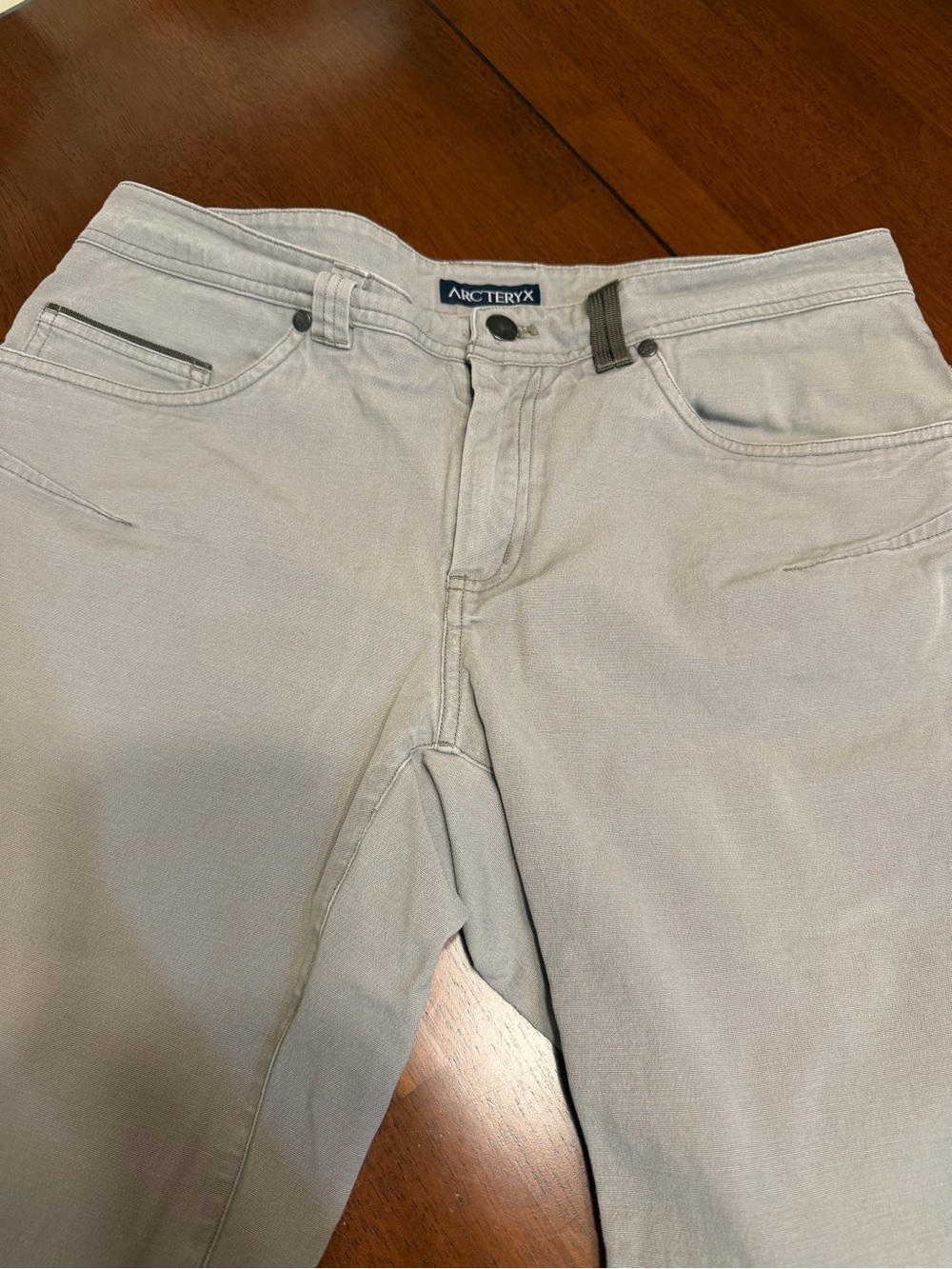 Arcteryx Vintage Stone Cargo Pants Casual Outdoor 34x29 Gray Logo Hiking Work - Picture 4 of 13